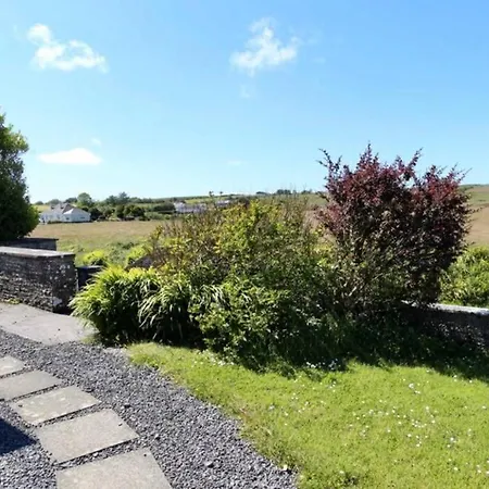 Feriehus The Old School House, Moymore, Lahinch