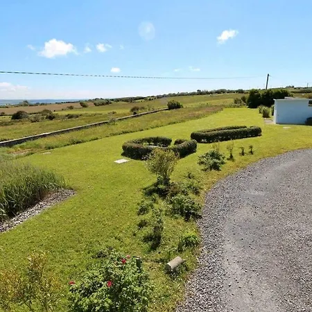 The Old School House, Moymore, * Lahinch
