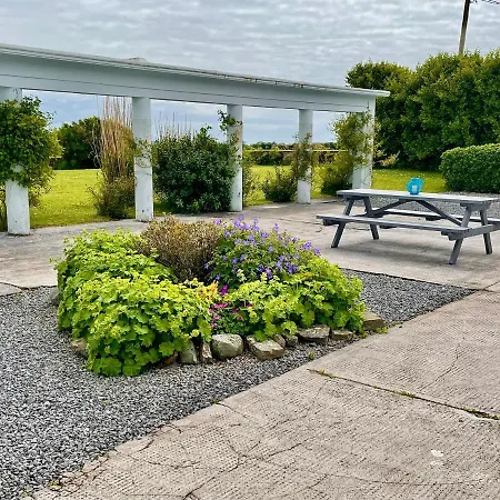 The Old School House, Moymore, * Lahinch