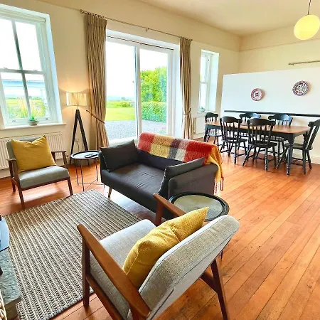 The Old School House, Moymore, Holiday home Lahinch