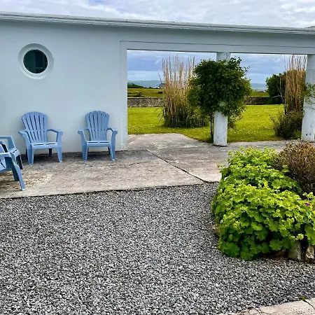 The Old School House, Moymore, Feriehus Lahinch