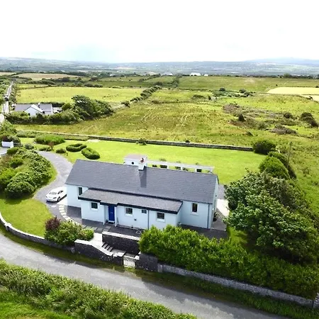 The Old School House, Moymore, Feriehus Lahinch